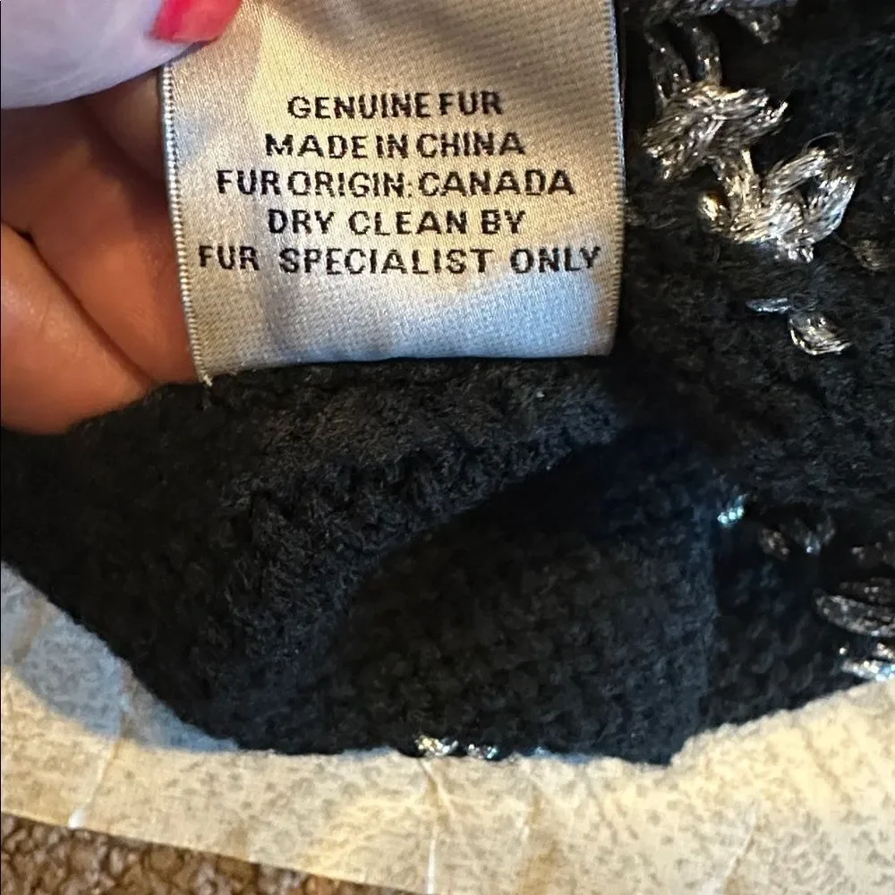 Linda Richards Black Knit Cozy Chic Winter Hat Silver Stars with Real Fur Pom